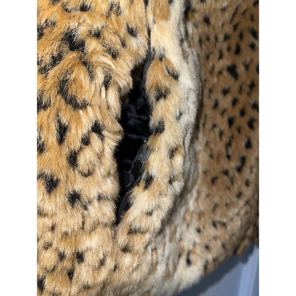 EUC Gallery Women's Faux Fur Zip Closure Reversible Vest Size Large - Picture 3 of 12